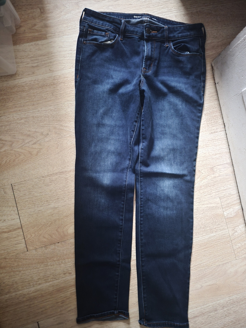 Old Navy Women's Indigo Mid Rise Power Slime Straight Jeans